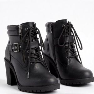New- Lace-Up Hiker Heel Boot/Booties- Black (WW)